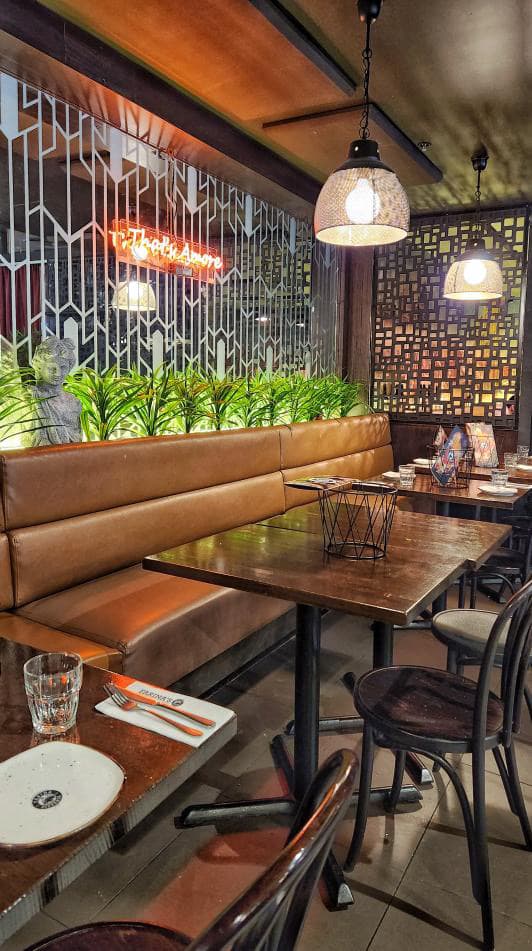 Farina Restaurant Interior